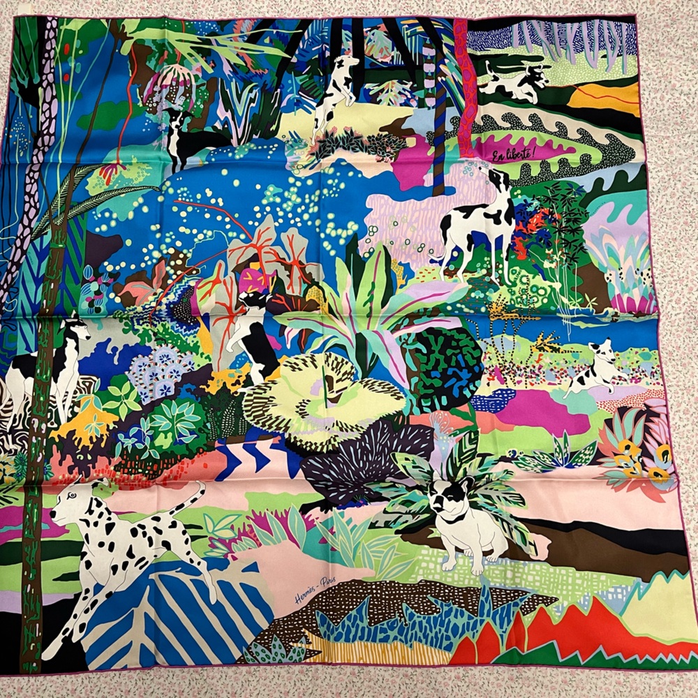 SOLD   Hermes 90x90 cm multiple color